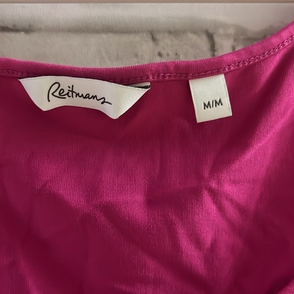 4/$20 Reitman‘s hot pink medium tank top/camisole - Picture 3 of 6